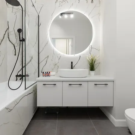 Luxury With Air-conditioning Guminska By Renters Prestige *